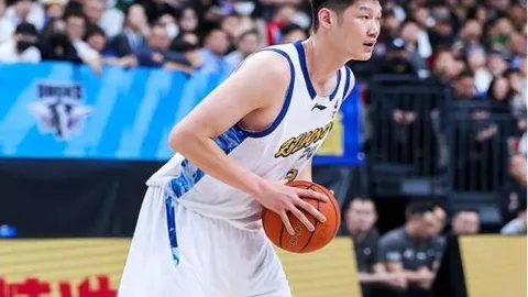 2025国际轮滑马拉松上海站暨半程赛事，黄浦激情开赛，爱心领跑启程！